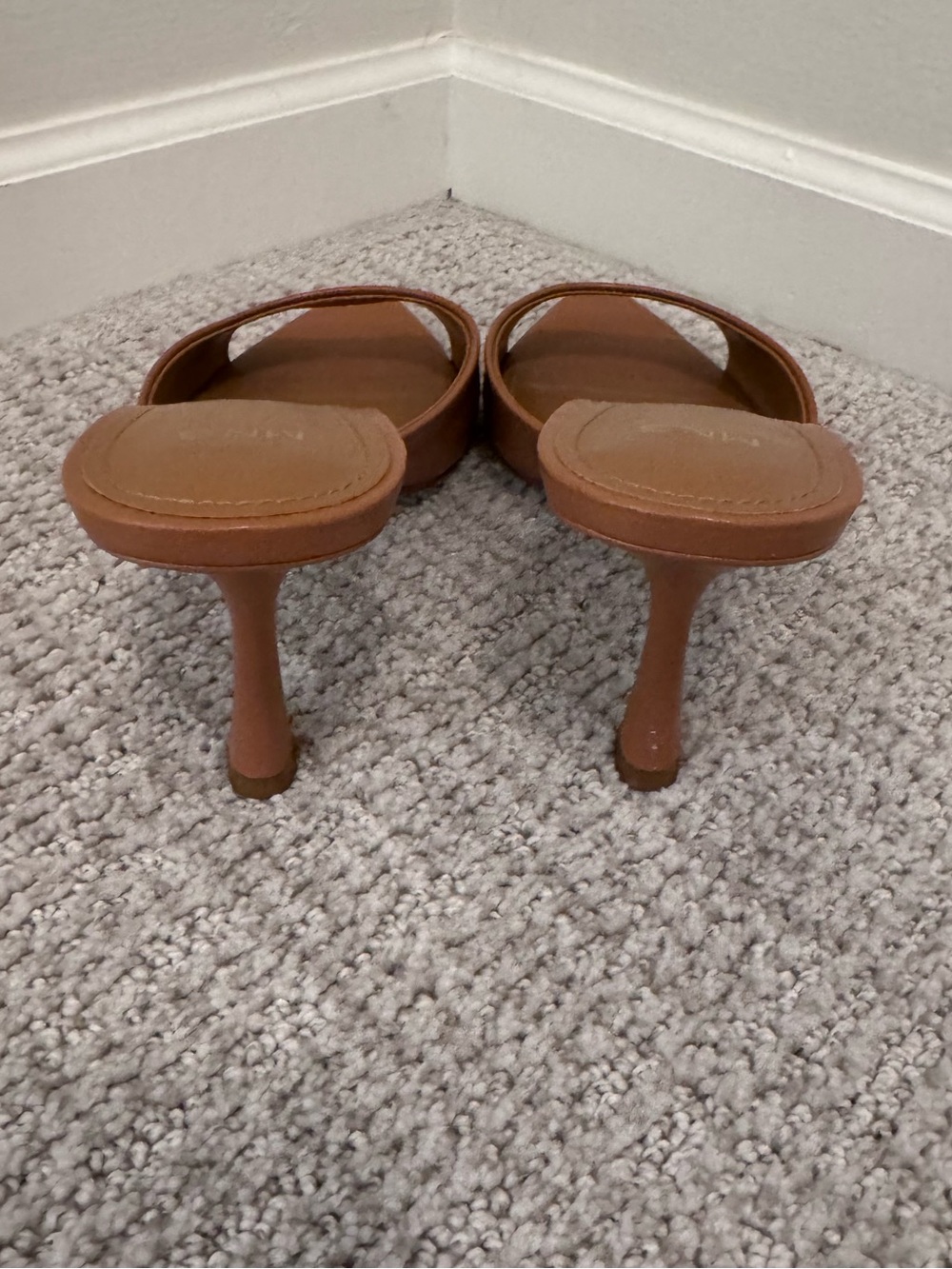 Mango Sandals - Picture 2 of 4